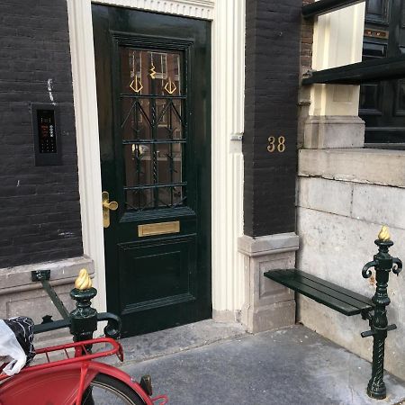 Kangaroom Amsterdam Bagian luar foto